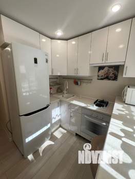 2-к квартира, вторичка, 50м2, 1/4 этаж