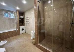 3-к квартира, вторичка, 125м2, 1/3 этаж