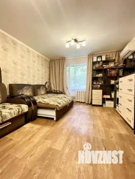 2-к квартира, вторичка, 45м2, 1/4 этаж