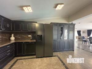 4-к квартира, вторичка, 265м2, 4/4 этаж