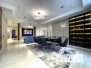 3-к квартира, вторичка, 120м2, 23/25 этаж