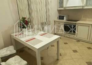2-к квартира, вторичка, 75м2, 3/4 этаж