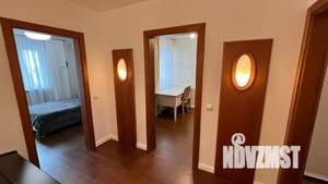 4-к квартира, вторичка, 102м2, 2/5 этаж