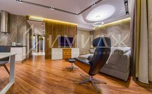 2-к квартира, вторичка, 180м2, 4/6 этаж