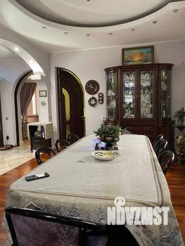 3-к квартира, вторичка, 130м2, 2/3 этаж