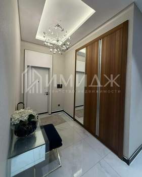 3-к квартира, вторичка, 140м2, 19/27 этаж