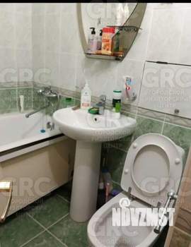 2-к квартира, вторичка, 45м2, 1/4 этаж