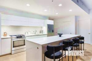 3-к квартира, вторичка, 75м2, 3/25 этаж