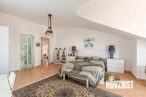 3-к квартира, вторичка, 240м2, 12/13 этаж