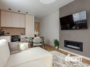 2-к квартира, вторичка, 63м2, 10/18 этаж