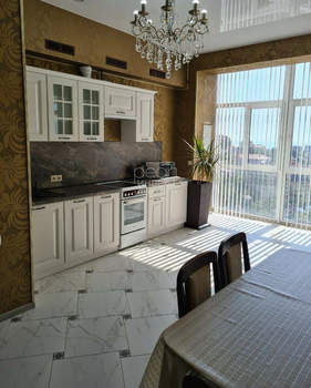 2-к квартира, вторичка, 110м2, 7/13 этаж