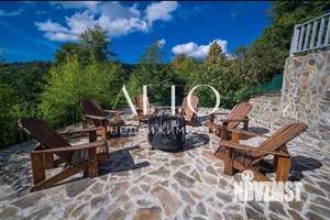 3-к квартира, вторичка, 210м2, 2/2 этаж