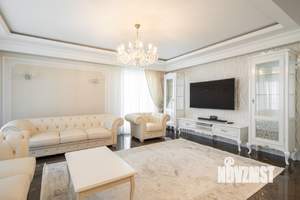 3-к квартира, вторичка, 135м2, 15/25 этаж