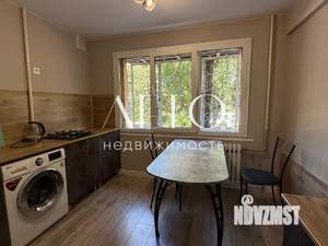 2-к квартира, вторичка, 52м2, 1/5 этаж