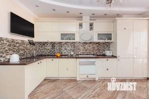 3-к квартира, вторичка, 110м2, 12/16 этаж