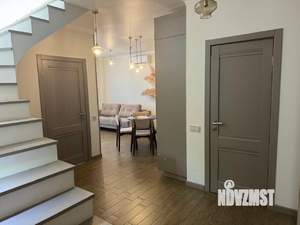 2-к квартира, вторичка, 80м2, 3/3 этаж