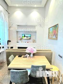 Студия квартира, вторичка, 67м2, 1/3 этаж