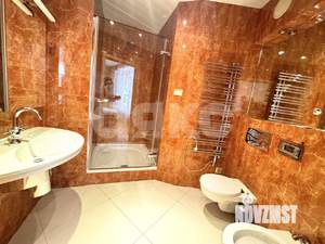 3-к квартира, вторичка, 180м2, 2/9 этаж