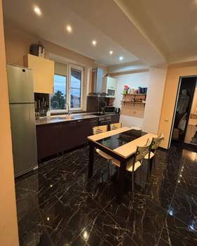 2-к квартира, вторичка, 52м2, 3/6 этаж