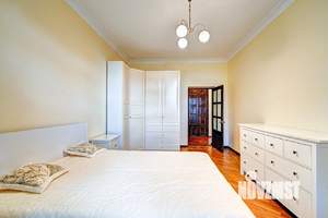 3-к квартира, вторичка, 72м2, 1/3 этаж