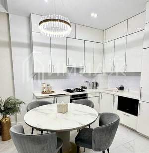 2-к квартира, вторичка, 60м2, 1/2 этаж