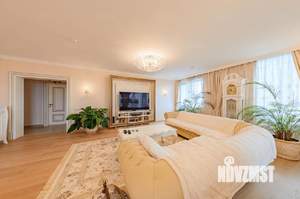 2-к квартира, вторичка, 123м2, 16/18 этаж