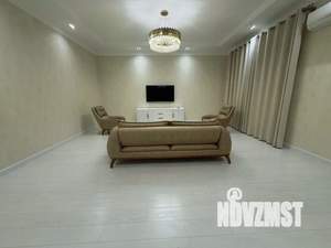 4-к квартира, вторичка, 114м2, 8/12 этаж