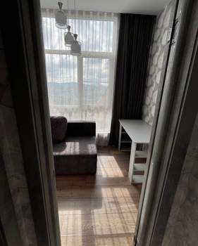 2-к квартира, вторичка, 30м2, 1/4 этаж