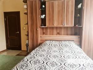 3-к квартира, вторичка, 90м2, 1/13 этаж