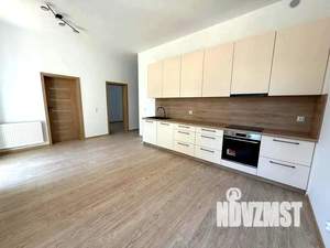 2-к квартира, вторичка, 54м2, 1/10 этаж