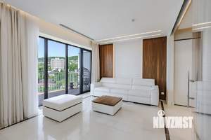 2-к квартира, вторичка, 166м2, 18/26 этаж