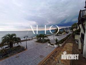 3-к квартира, вторичка, 267м2, 2/3 этаж