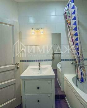 2-к квартира, вторичка, 55м2, 11/18 этаж