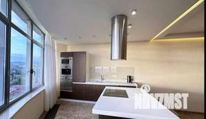 2-к квартира, вторичка, 109м2, 18/24 этаж