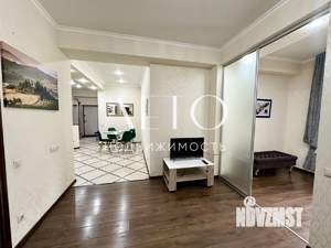 3-к квартира, вторичка, 80м2, 3/8 этаж