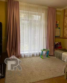 4-к квартира, вторичка, 132м2, 1/4 этаж