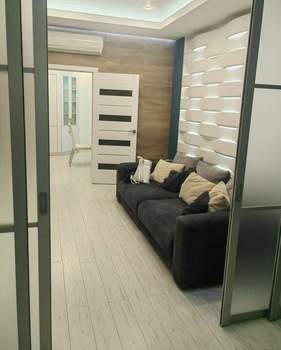 2-к квартира, вторичка, 72м2, 1/12 этаж