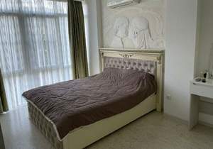 2-к квартира, вторичка, 85м2, 1/19 этаж