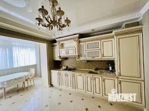 4-к квартира, вторичка, 146м2, 3/12 этаж