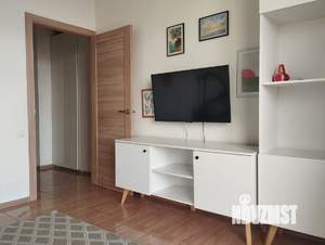 2-к квартира, вторичка, 43м2, 1/4 этаж