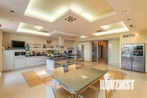 2-к квартира, вторичка, 90м2, 12/16 этаж