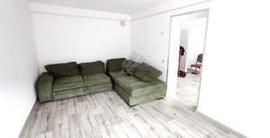 2-к квартира, вторичка, 57м2, 1/5 этаж