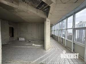 4-к квартира, вторичка, 143м2, 7/18 этаж