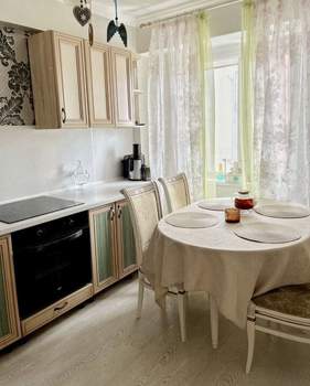 2-к квартира, вторичка, 56м2, 7/9 этаж