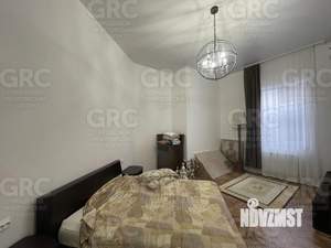 Студия квартира, вторичка, 56м2, 2/5 этаж