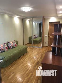 2-к квартира, вторичка, 57м2, 1/5 этаж