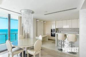 3-к квартира, вторичка, 115м2, 18/27 этаж