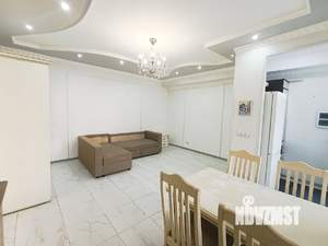 2-к квартира, вторичка, 42м2, 1/8 этаж