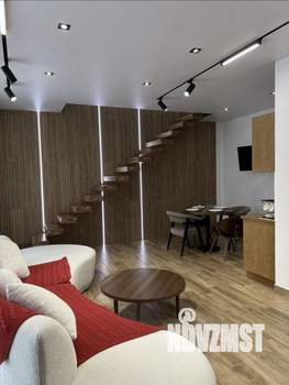 2-к квартира, вторичка, 68м2, 4/4 этаж