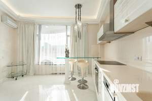 3-к квартира, вторичка, 130м2, 6/16 этаж